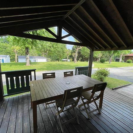 Camping Les Etoiles Saint-Sornin-Lavolps Extérieur photo