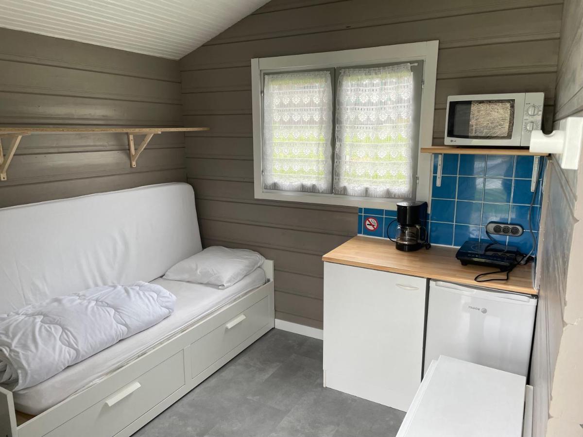 Camping Les Etoiles Saint-Sornin-Lavolps Extérieur photo