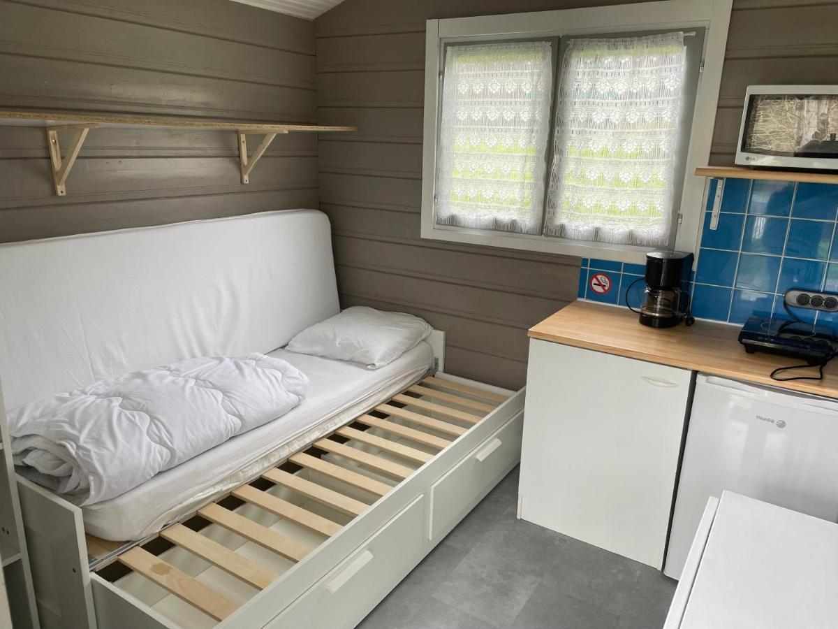 Camping Les Etoiles Saint-Sornin-Lavolps Extérieur photo