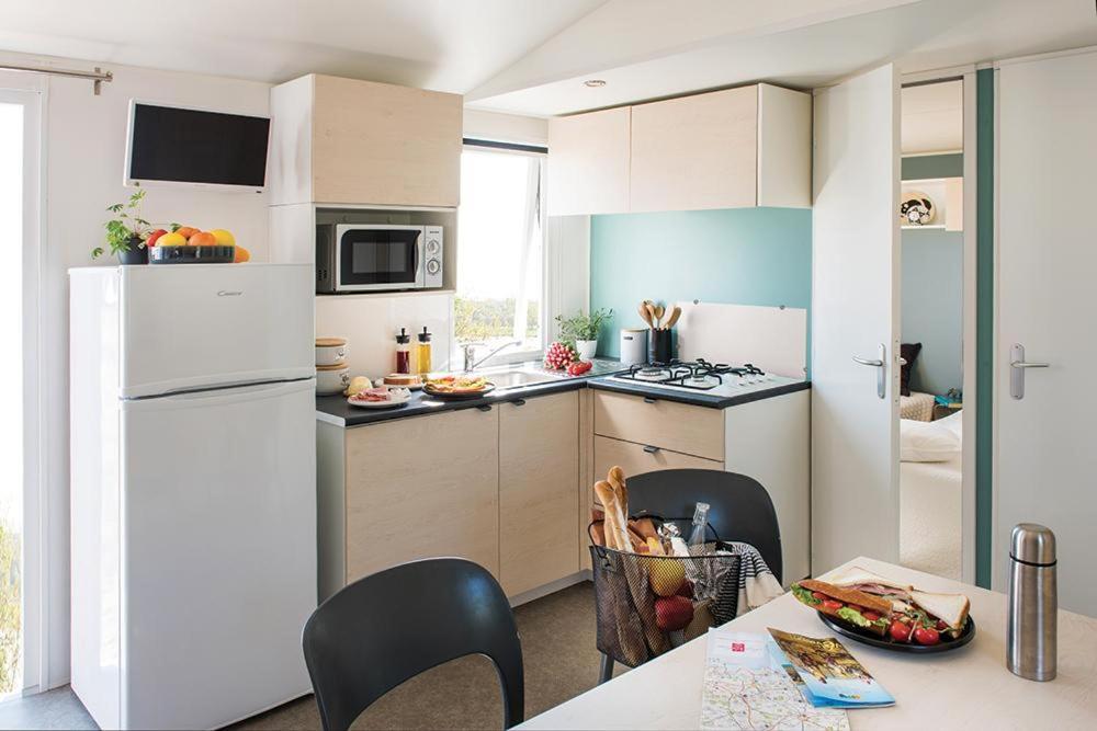 Camping Les Etoiles Saint-Sornin-Lavolps Extérieur photo