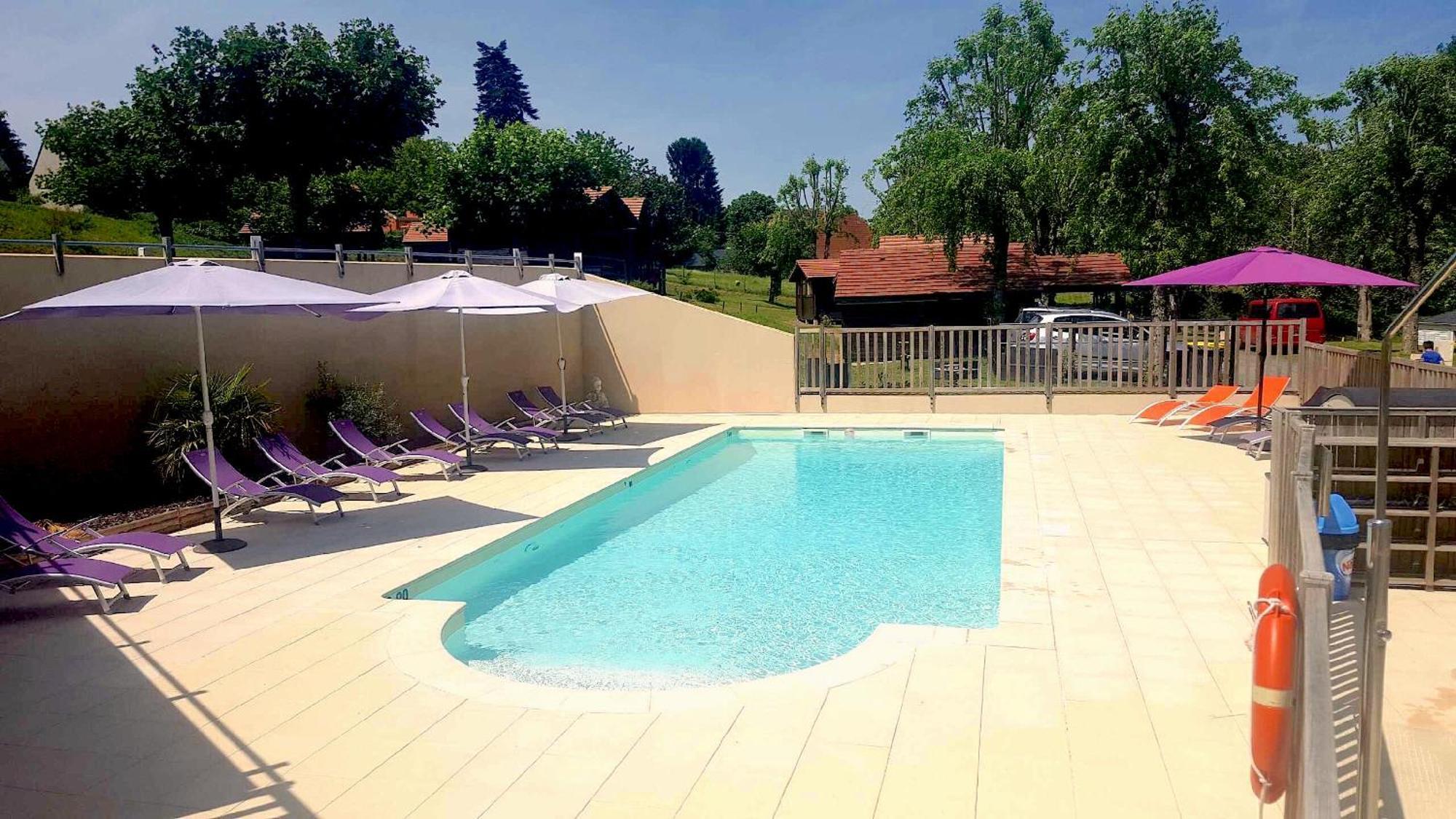 Camping Les Etoiles Saint-Sornin-Lavolps Extérieur photo