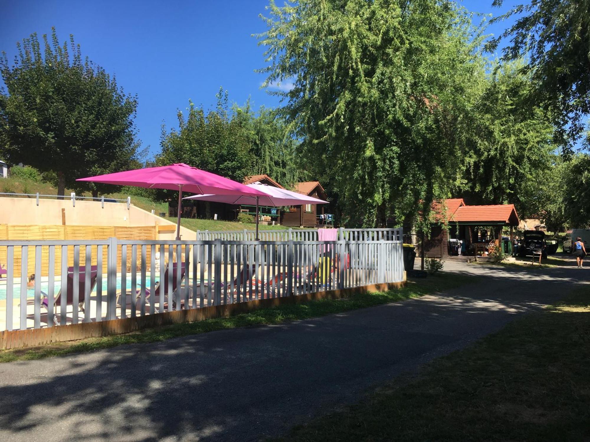 Camping Les Etoiles Saint-Sornin-Lavolps Extérieur photo