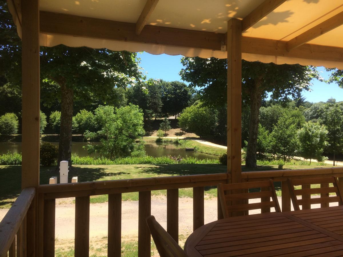 Camping Les Etoiles Saint-Sornin-Lavolps Extérieur photo