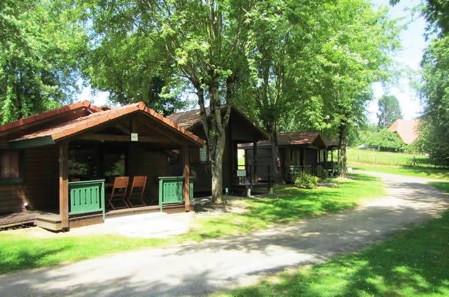 Camping Les Etoiles Saint-Sornin-Lavolps Extérieur photo